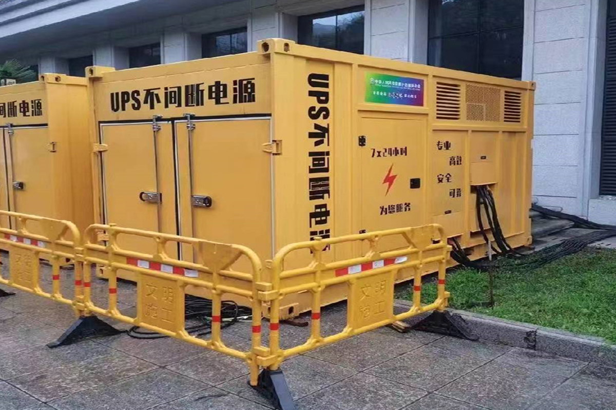 龙文发电机租赁施工现场